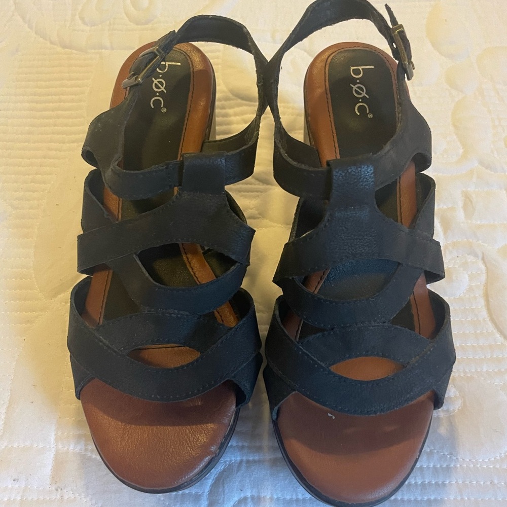 b.o.c. Black Strappy Women's Sandals